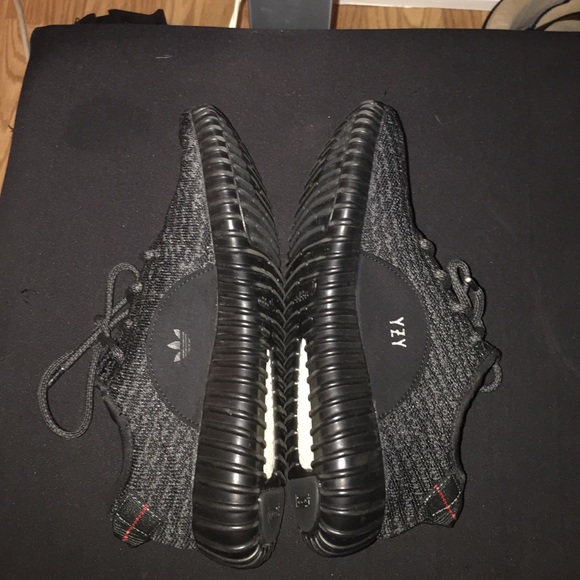 Pirate Black Yeezy 350 Boost - Picture 2 of 4