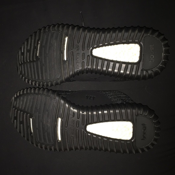 Pirate Black Yeezy 350 Boost - Picture 3 of 4