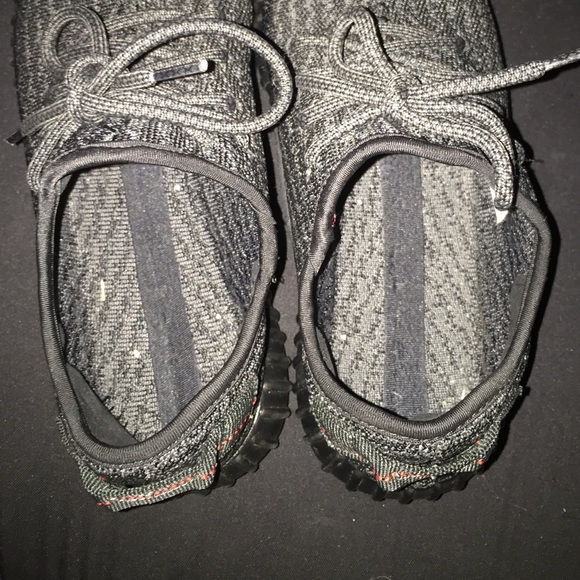 Pirate Black Yeezy 350 Boost - Picture 4 of 4