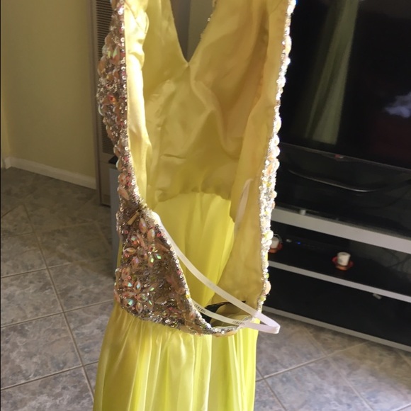 Sparkly Lime Green / Yellow Backless Dress - Picture 2 of 3
