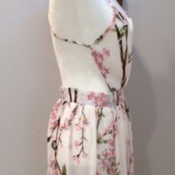 White cherry blossom gown - Picture 4 of 4