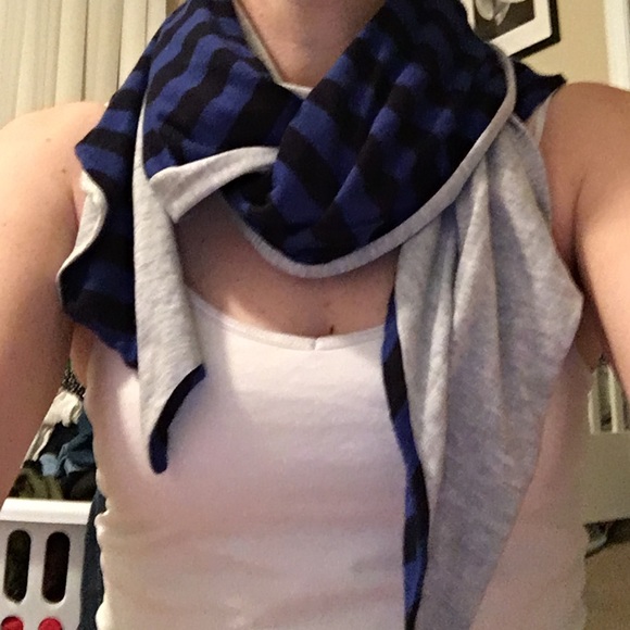 Long scarf striped on one side and solid on other