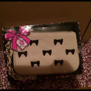 NWT Betsey Johnson wallet/clutch!💕