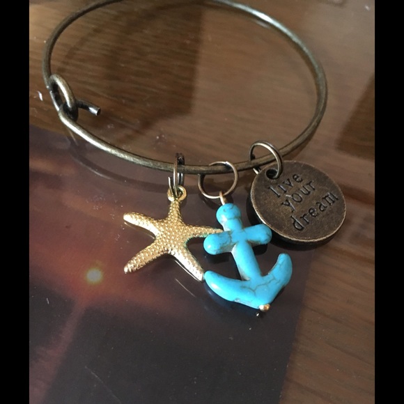 ⚓️✨Live your Dream ✨⚓️Custom Bangle - Picture 2 of 4