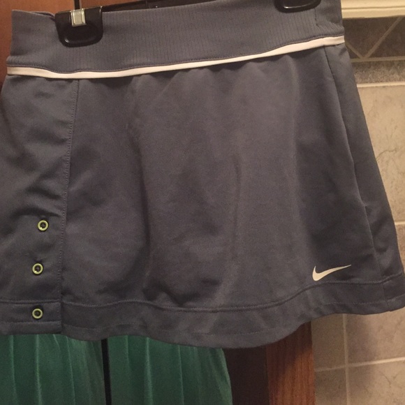 Girls Nike skort - Picture 2 of 4