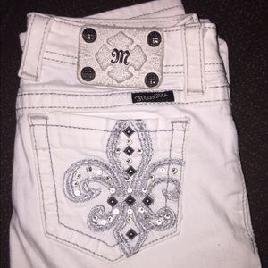 Miss Me white Capri jeans