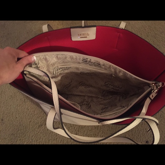 3 in 1 Large reversible tote by Guess - Picture 4 of 4