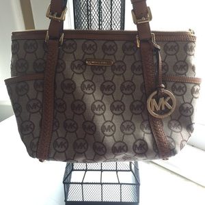 Authentic Michael Kors shoulder bag