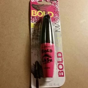 L.A. COLORS BOLD PLUMP LASHES MACARA - NEW