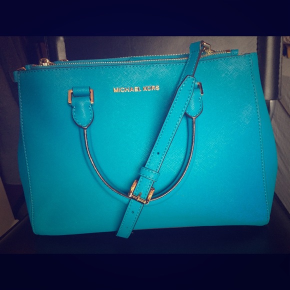 Michael Kors Sutton Bag