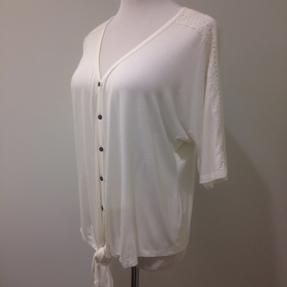 CLEARANCE Button down top with lace on sleeves - Picture 2 of 4
