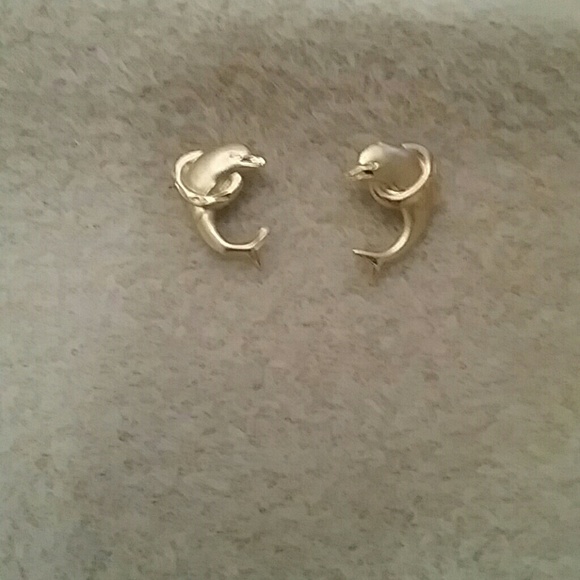 14 k gold dolphin earrings