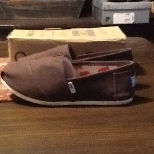 Womens Toms