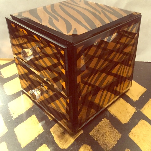 Glass animal print jewelry/ trinket box - Picture 1 of 2