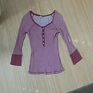 Half sleeve Hollister shirt