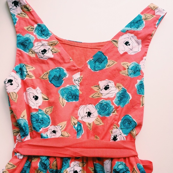 Floral tea dress - Picture 4 of 4