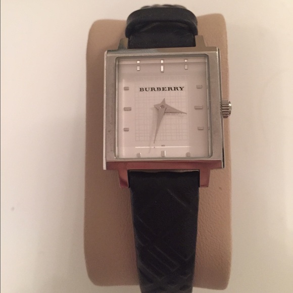 Burberry watch - Picture 2 of 2