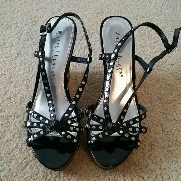 White House Black Market Wedges