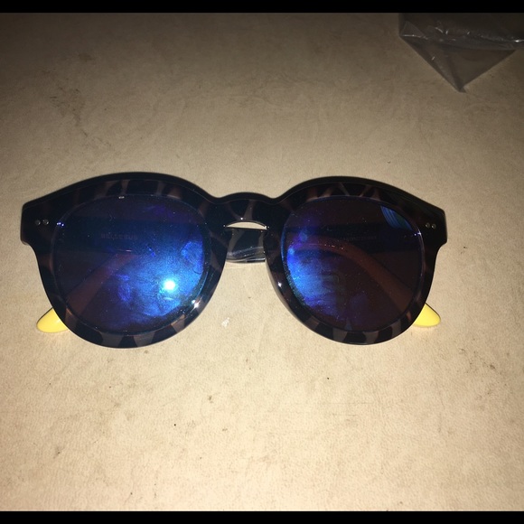TOMS SUNGLASSES