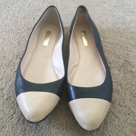 Vince Camuto Abruzzo Flat size 9.5