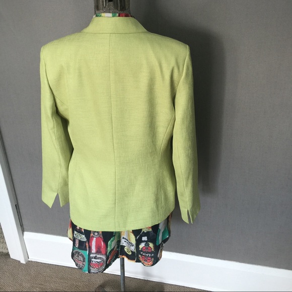 Blazer - Picture 2 of 3