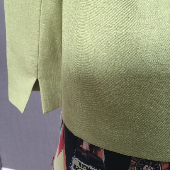 Blazer - Picture 3 of 3