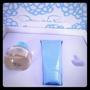 Oscar DE LA Renta "Something Blue" Perfume