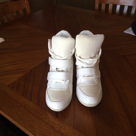Sneaker wedges