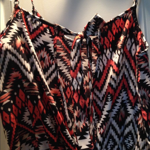 Cute romper - Picture 2 of 2