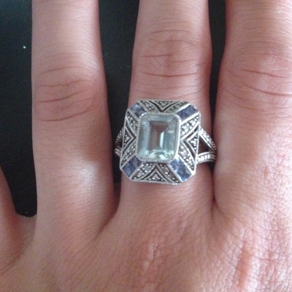 Ring - Picture 2 of 2
