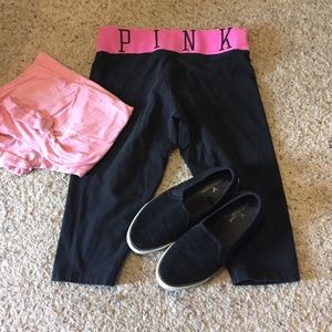 VS PINK CROP YOGA