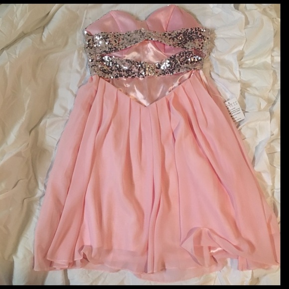 Homecoming/Cocktail Dress - Picture 2 of 2