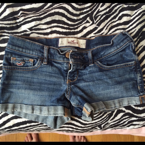 Hollister shorts! Size 0!