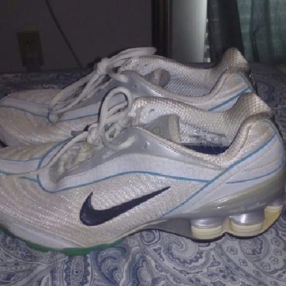 1hr sale!! 🎉Nike Shox Athletic Shoes