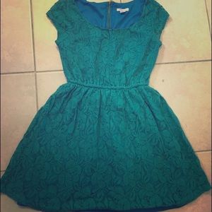 Green lace dress