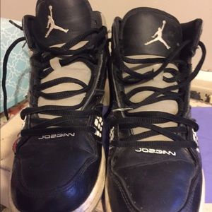 Men's / boys size 7 Nike Jordan's