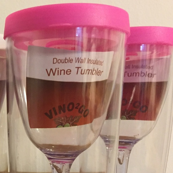 ⭐️Pink cup/ with black logo. ⭐️