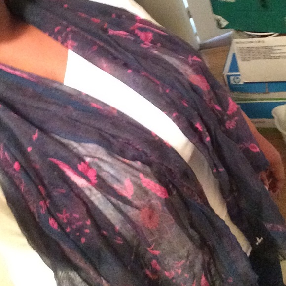 Blue/pink sheer scarf