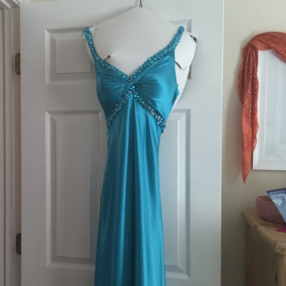 Dresses & Skirts - Beautiful dress