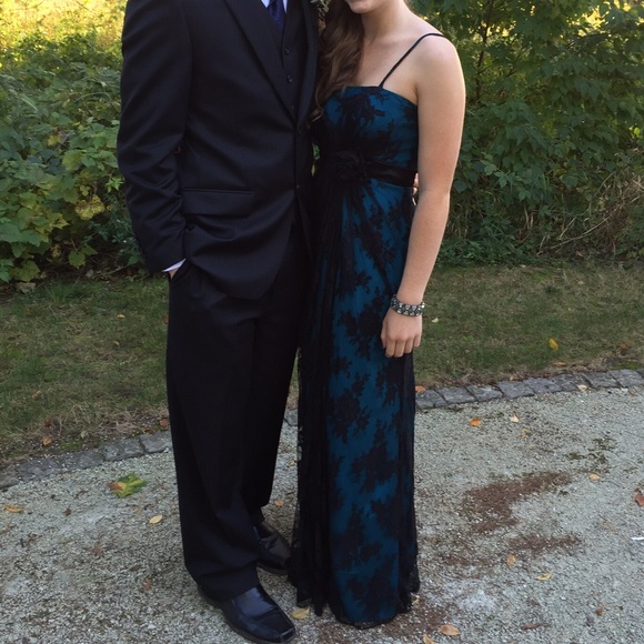 Women's elegant prom dress. Blue with black lace
