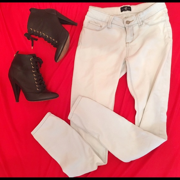 ❌SOLD❌Soft light wash jeans ❗️NWOT