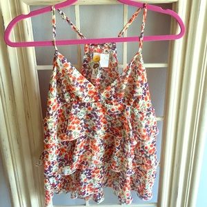 Adorable flowy floral Top