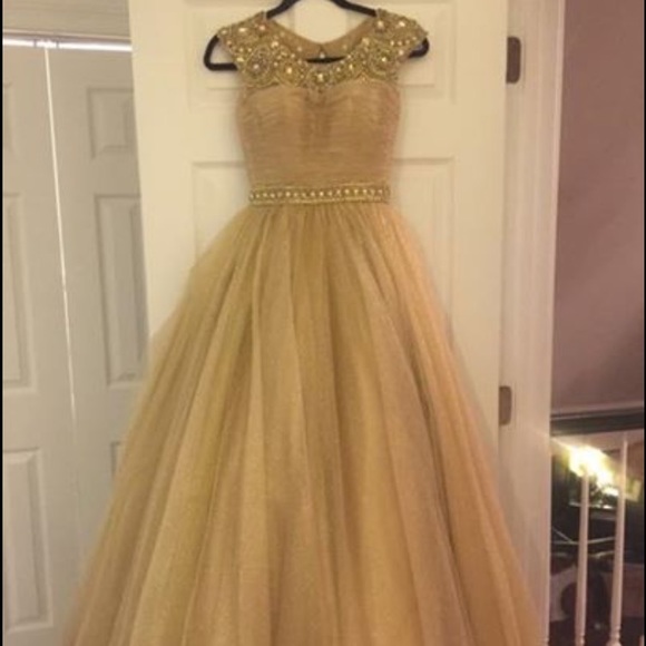 SHERRI HILL SIZE 00!!! ONLY WORN ONCE!!!