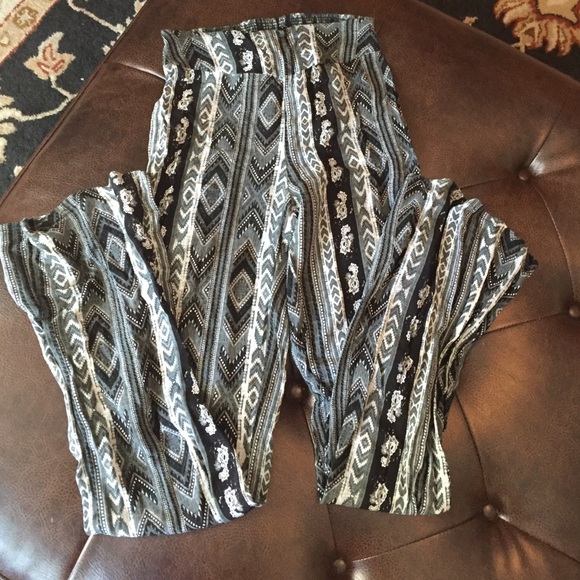 Moss green black and whit long pants