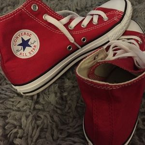 red high top converse