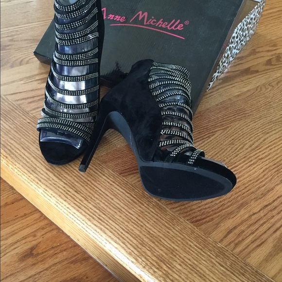 Anne Michelle open toe booties
