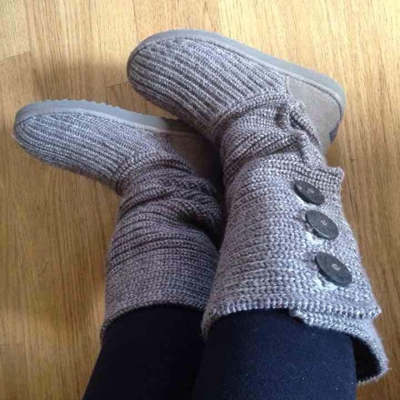 Grey knit uggs