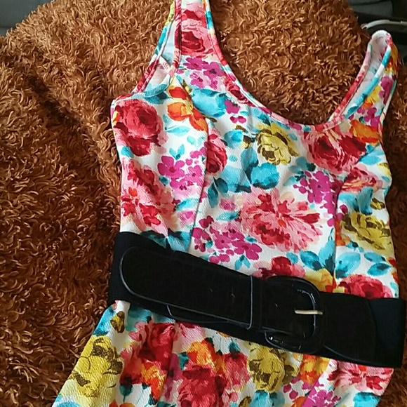 Just lowered!! Spring/Summer Dress NWOT - Picture 2 of 4