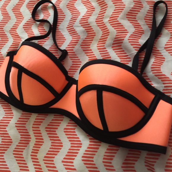 Triangl Milly TOP
