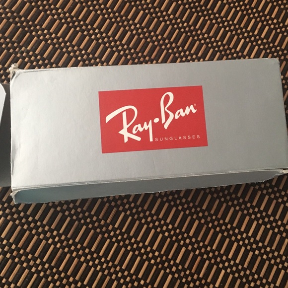 Ray Ban Sun Glasses - Picture 3 of 3